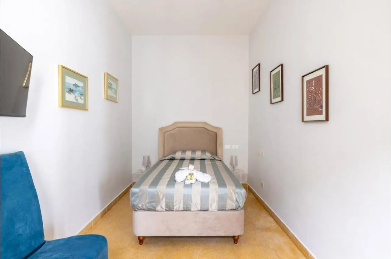 Domus Amalthea Apartment Rome Italy